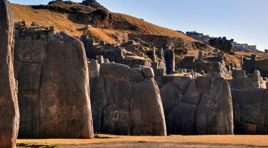 Sacsayhuaman City tour cusco, colonial artworks, and invaluable relics, alongside remarkably preserved Inca enclosures.