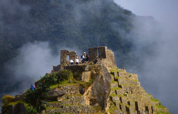 affordable Machu picchu tour